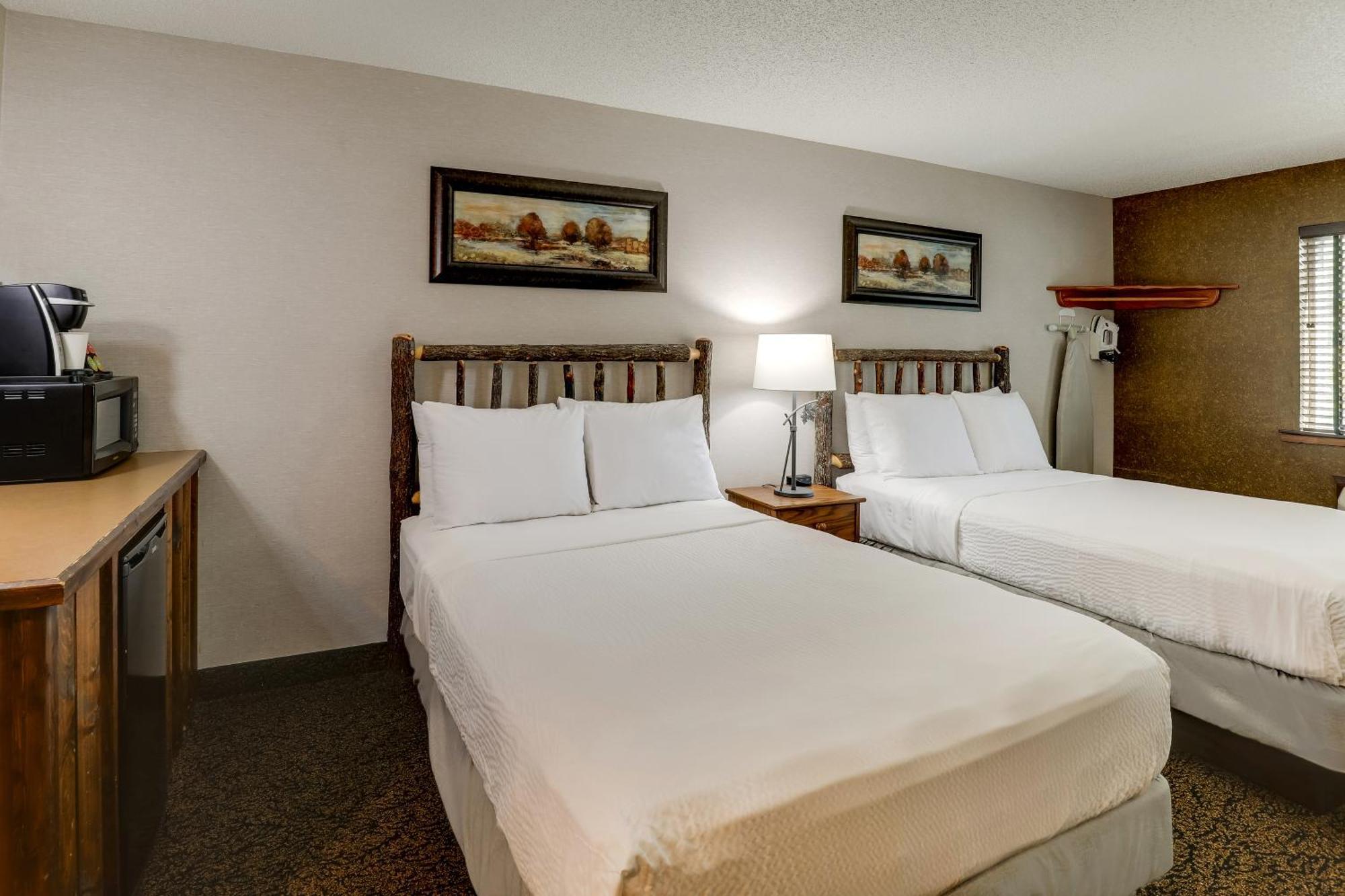 สโตนีย์ ครีก โฮเต็ล แอนด์ คอนเฟอเรนซ์ เซ็นเตอร์ - เดอมอยน์ Hotel Johnston ภายนอก รูปภาพ